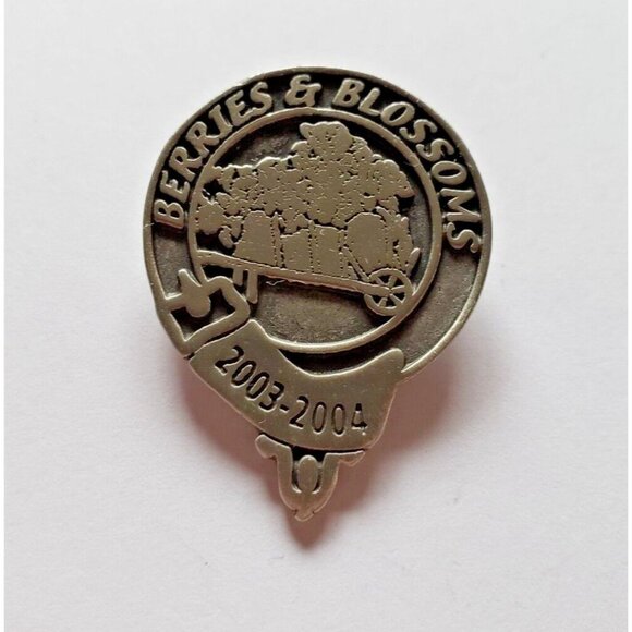 Berries & Blossoms 2003-2004 Silver Tone Metal Brooch Pin - Picture 1 of 2